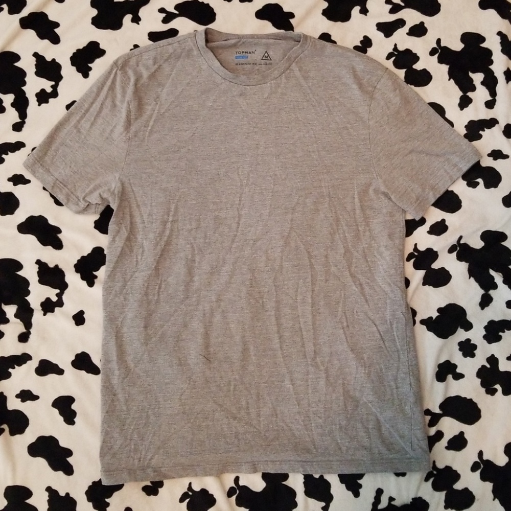 Solid grey t shirt